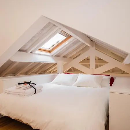 Apartment By Heart *